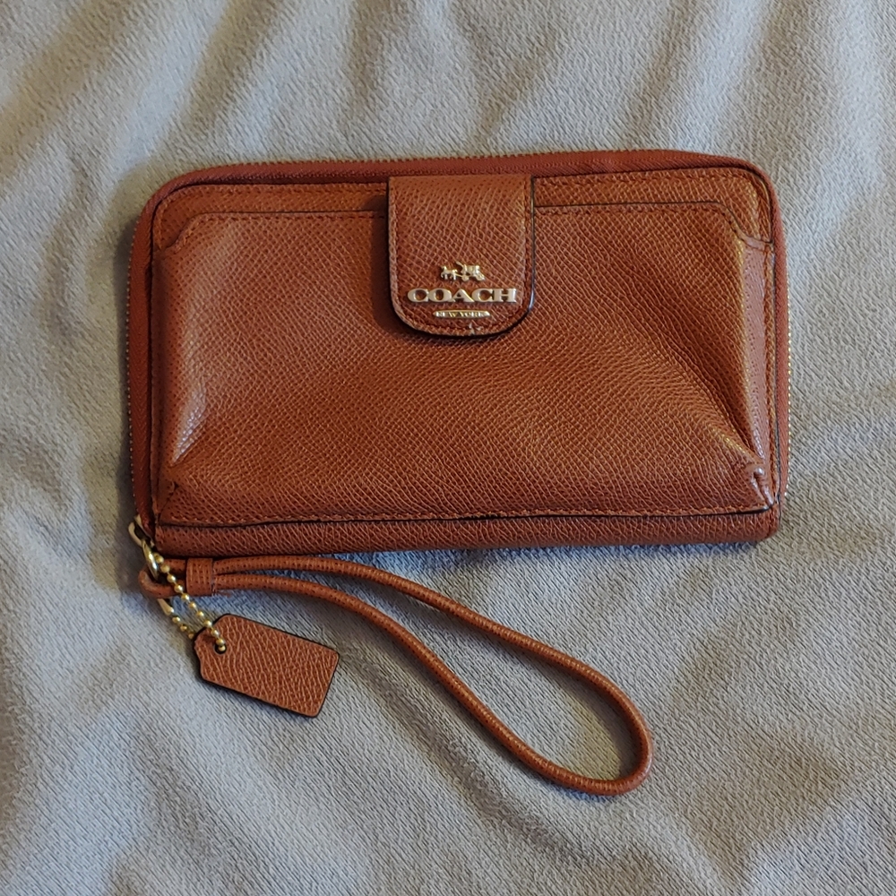 Coach Caramel Leather Smartphone Wallet
